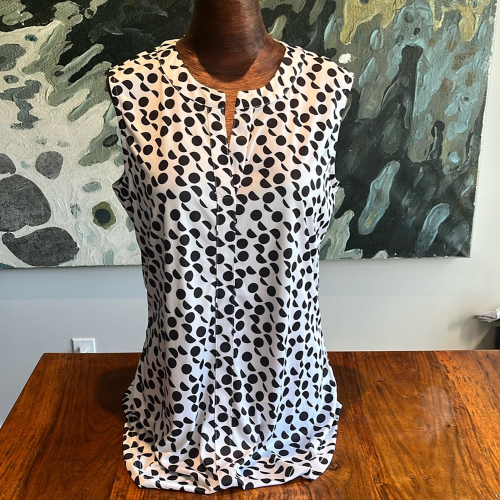 Tango Mango Sleeveless Top -Size M